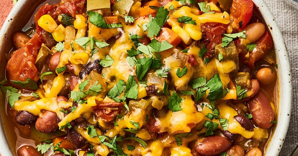 How To Make the Very Best Vegetarian Chili Recipe | Samsung Food App