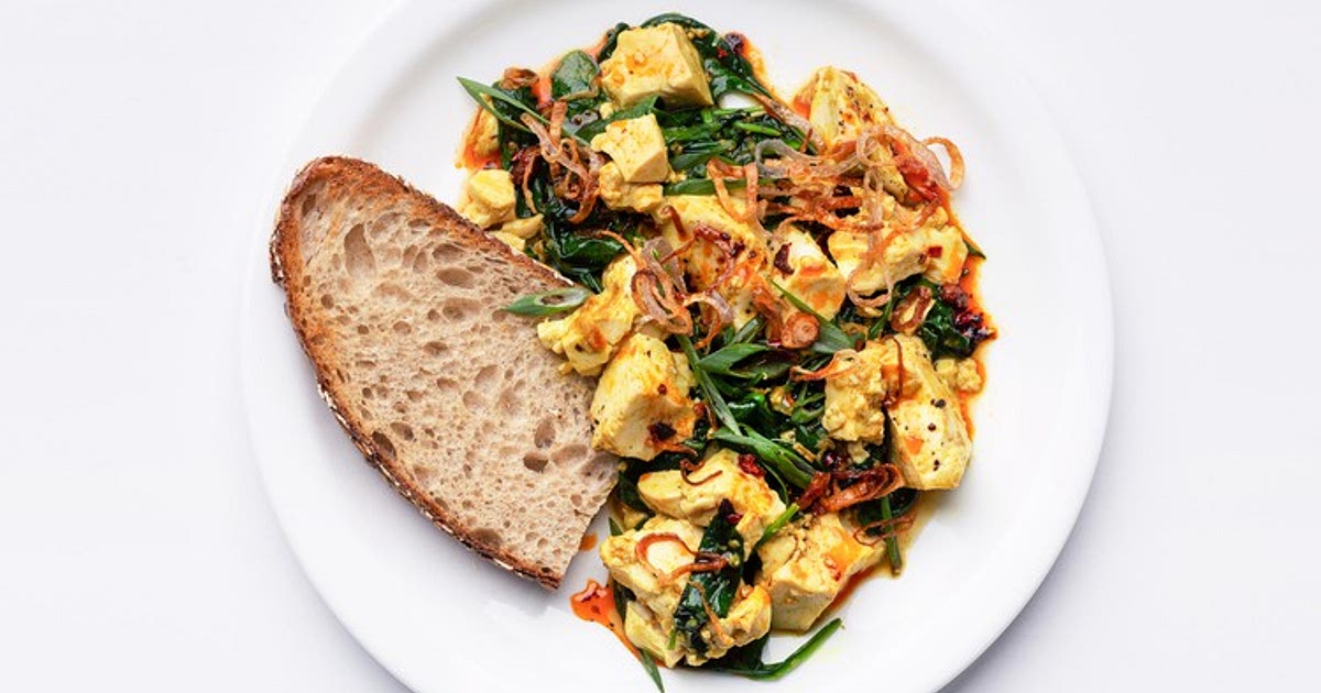 Ginger-Scallion Tofu Scramble With Spinach and Chili Oil — Bon Appétit Recipe | Samsung Food App