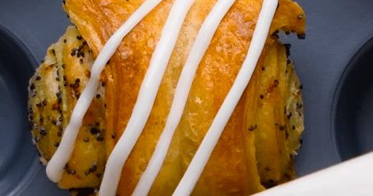 Glazed Lemon Poppy Seed Pastries Recipe | Samsung Food App