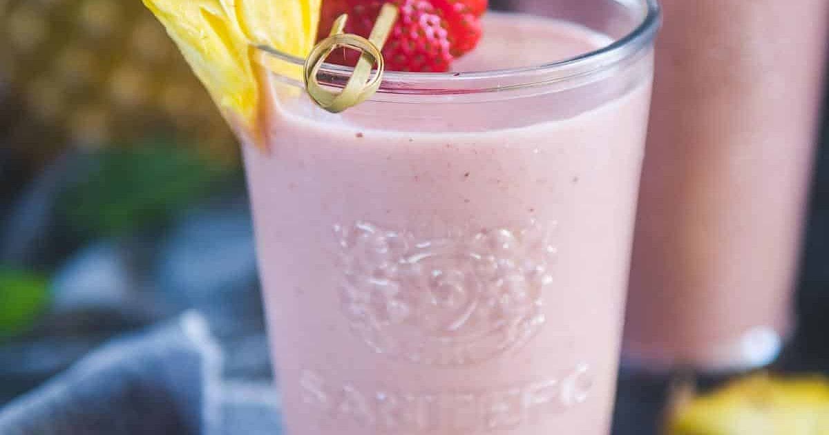 Strawberry Pineapple Smoothie Recipe | Samsung Food App