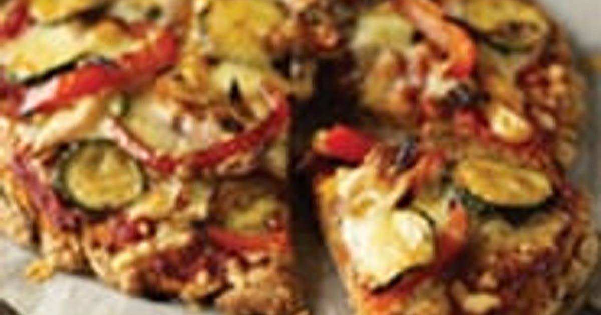 Red onion courgette and pepper pizza Recipe | Samsung Food App