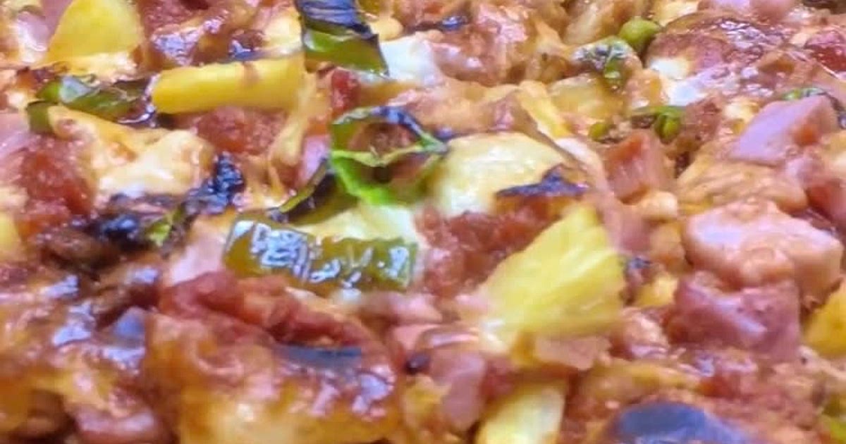 King’s Hawaiian Detroit style pineapple pizza Recipe | Samsung Food App