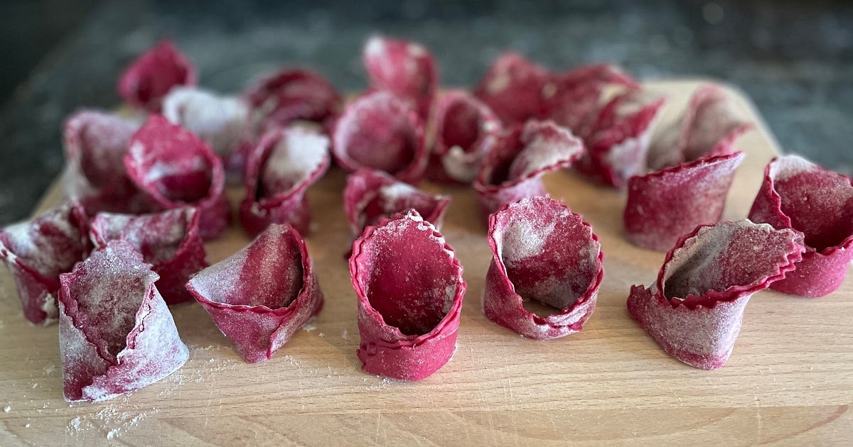 Homemade tortellini with goat’s cheese and walnut stuffing Recipe | Samsung Food App