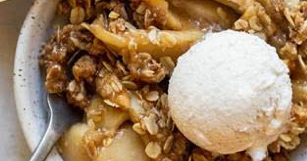 Old-Fashioned Apple Crisp Recipe | Samsung Food App