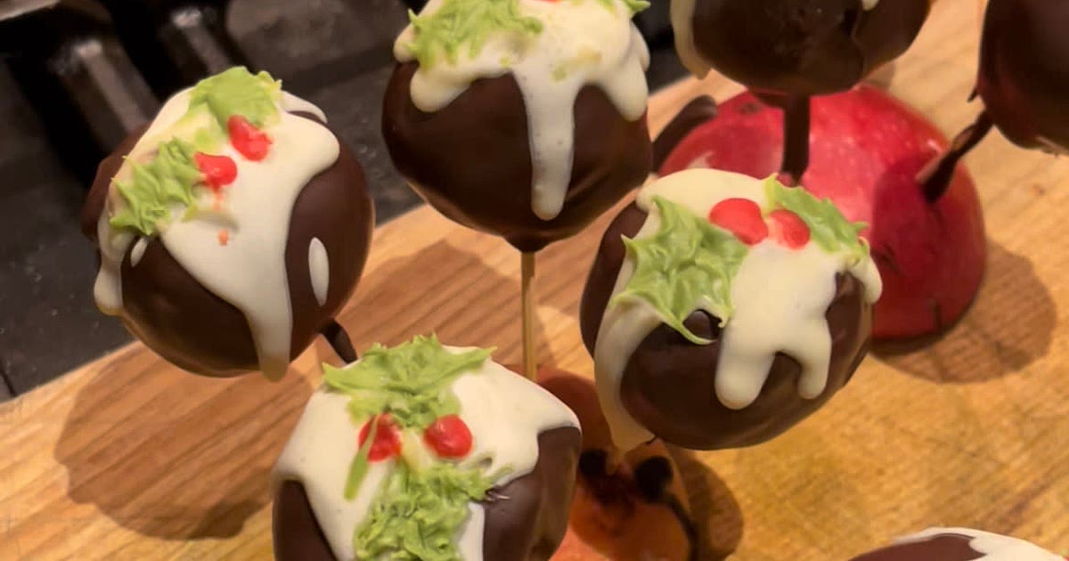 Christmas Pudding Brownie Bites Recipe | Samsung Food App