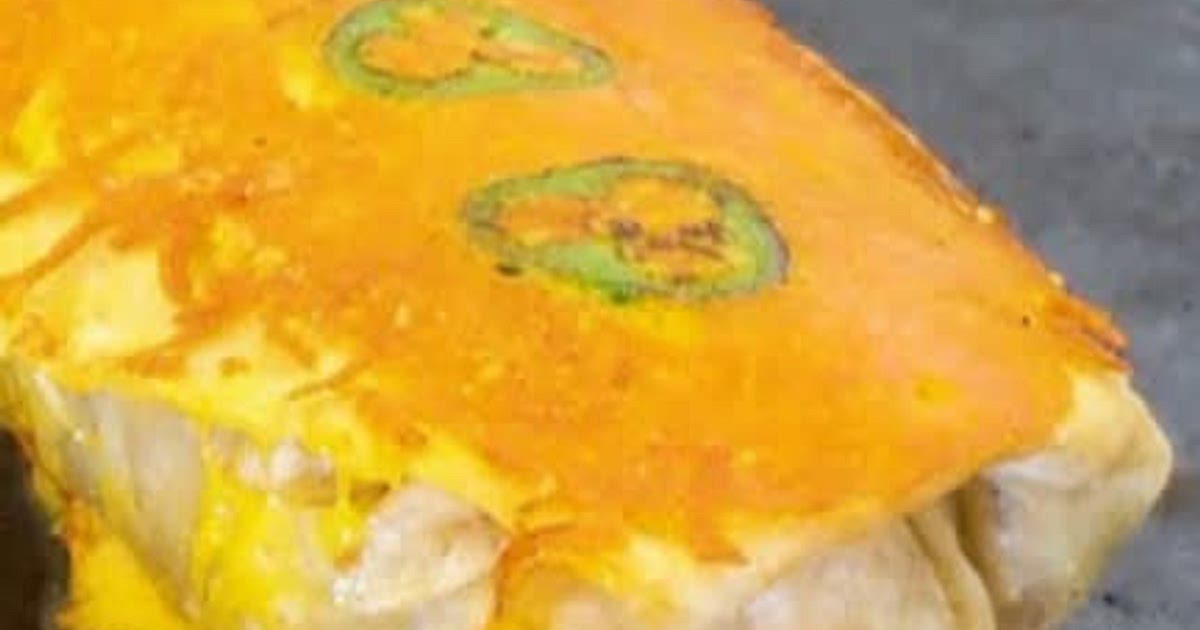 Jalapeño Grilled Cheese Full English Breakfast Burrito Recipe | Samsung Food App