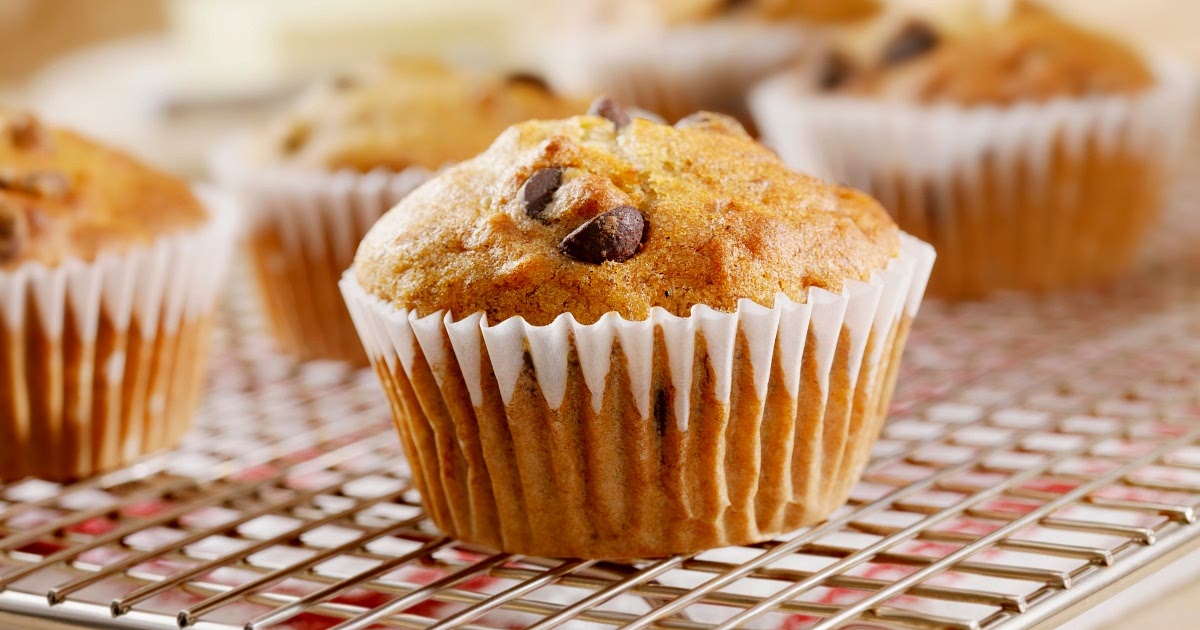 5-Ingredient Peanut Butter Banana Muffins Recipe | Samsung Food App