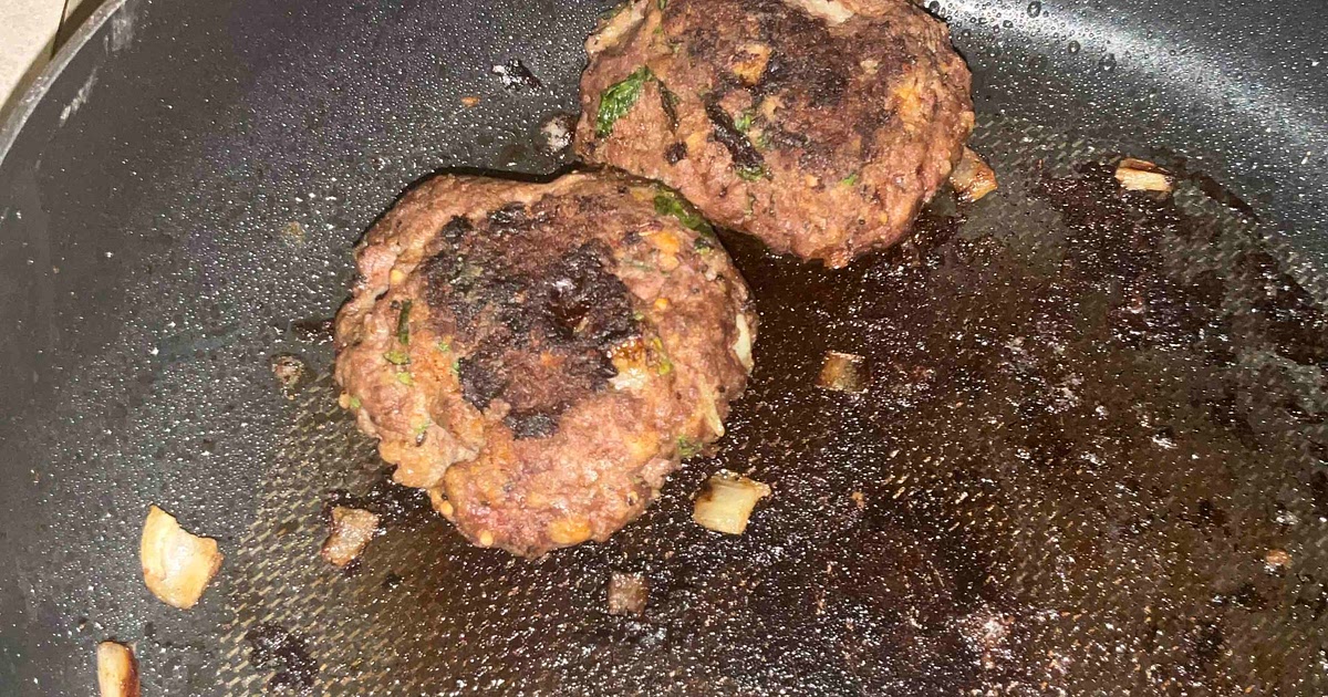 Homemade hamburgers Recipe | Samsung Food App