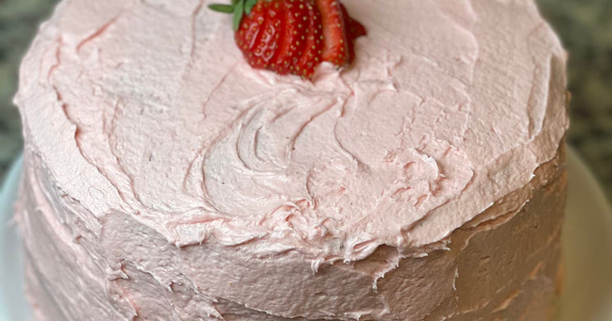 Easy Strawberry Cake Recipe | Samsung Food App