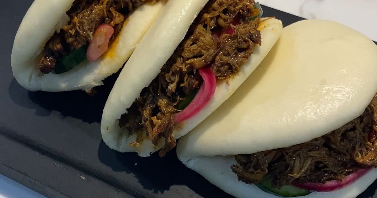 Gua Bao with Pulled Chicken Recipe | Samsung Food App