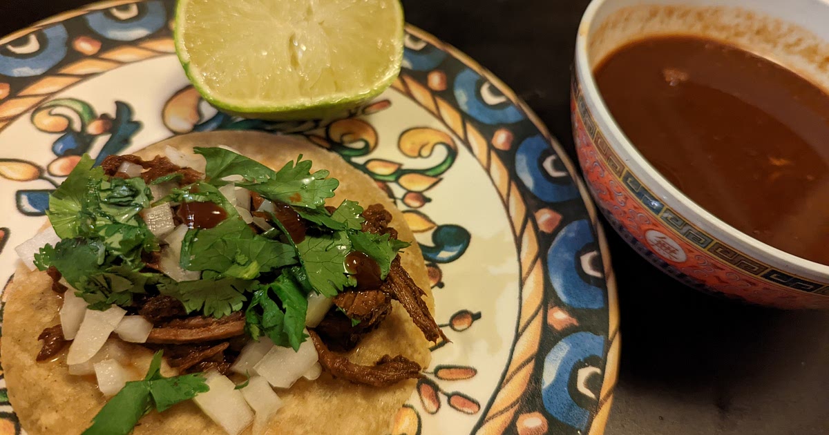 Crockpot Birria de Canguro (Kangaroo Birria Tacos) Recipe | Samsung Food App