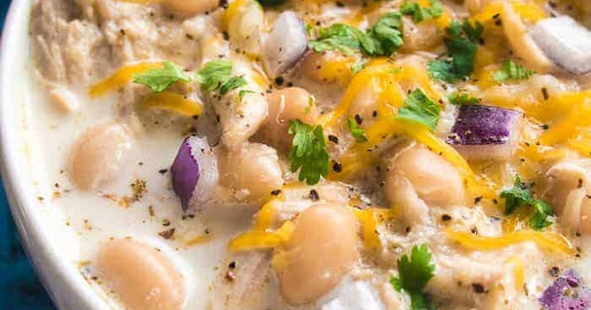 Creamy White Chicken Chili Recipe | Samsung Food App