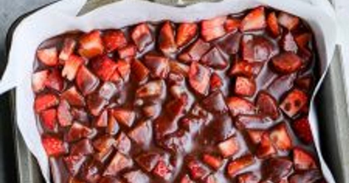 Chocolate Covered Strawberry Brownies (Paleo) Recipe | Samsung Food App