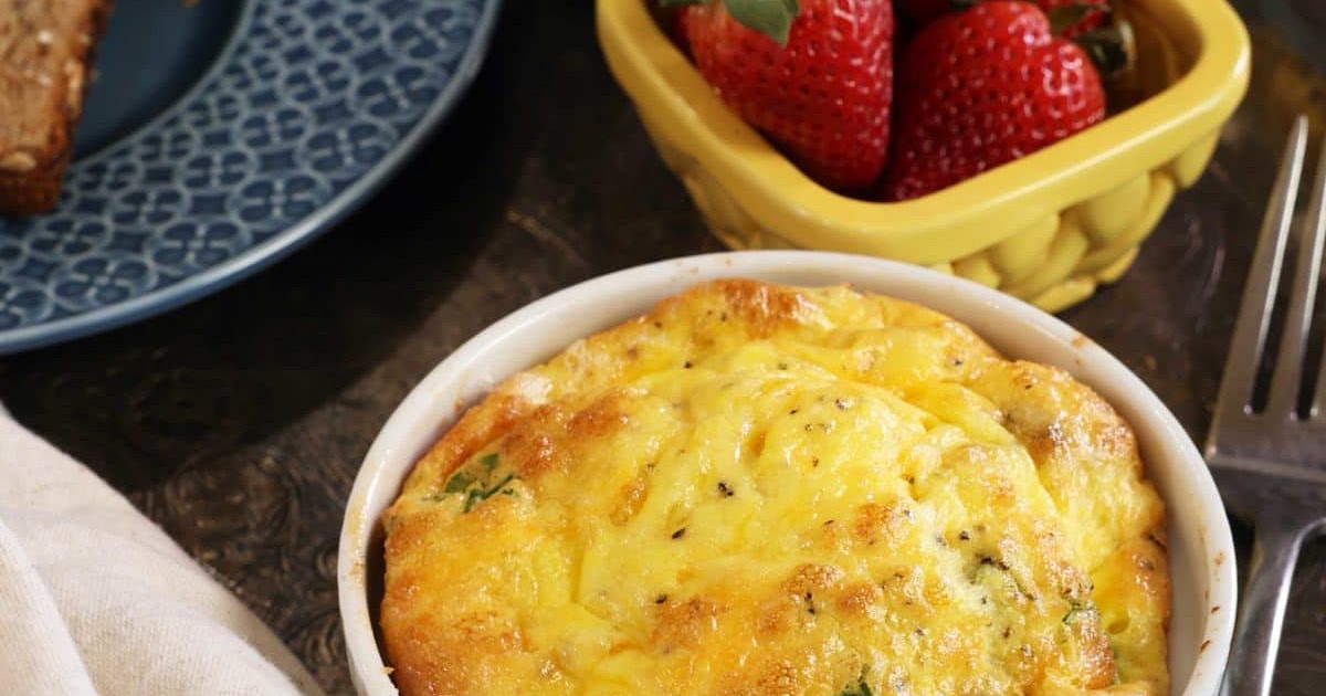 Bacon, Egg and Cheese Cup Recipe | Samsung Food App