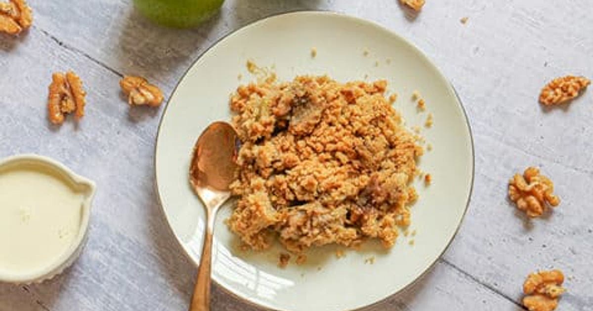 Easy Rhubarb & Apple Crumble Recipe | Samsung Food App
