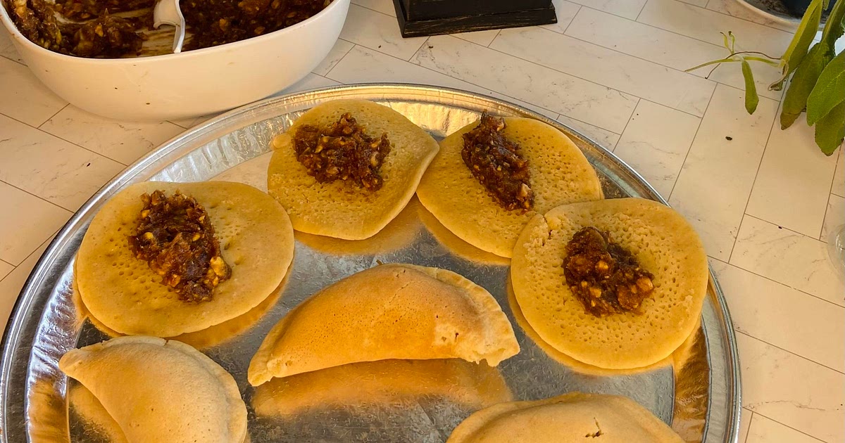 Atayef bil Tamir (stuffed w/ Dates and Nuts) Recipe | Samsung Food App