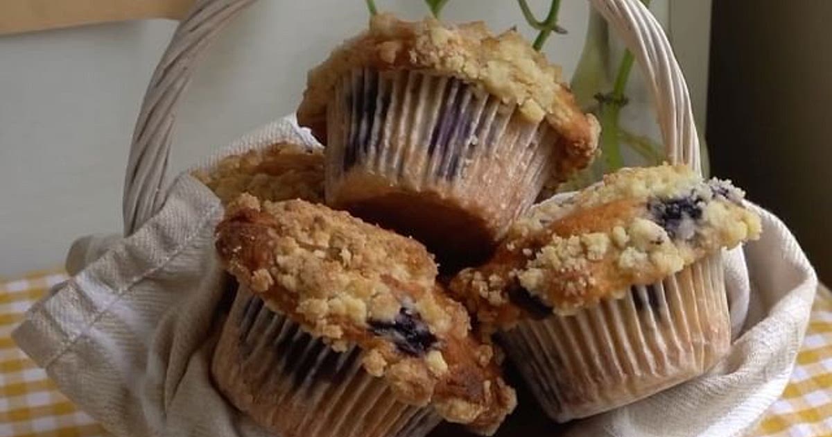 Blueberrie cupcakes with a crumble🫐✨ Recipe | Samsung Food App