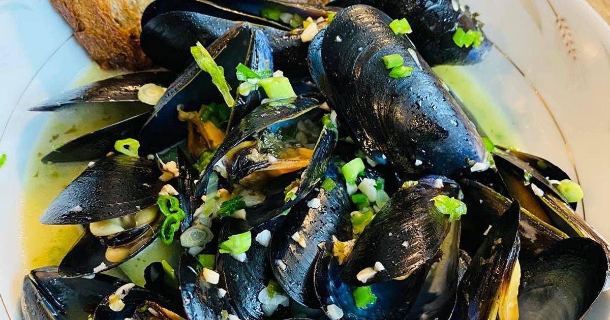 Mussel with Garlic and Coconut Milk Sauce Recipe | Samsung Food App