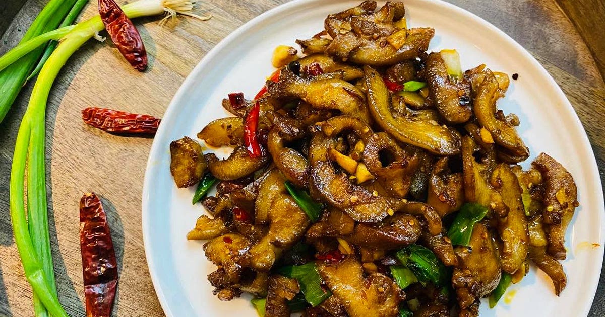 Spicy Pig Snout Stir Fry with Garlic and Chili Sauce | 辣炒猪鼻子 Recipe | Samsung Food App