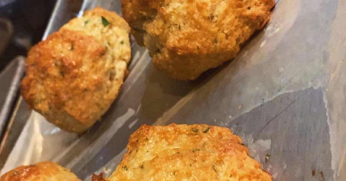 Copy Cat Red Lobster Cheddar Bay Biscuits Recipe | Samsung Food App