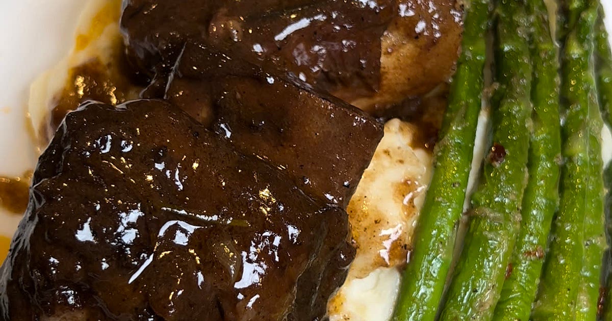 Red Wine Braised Short Ribs Recipe | Samsung Food App