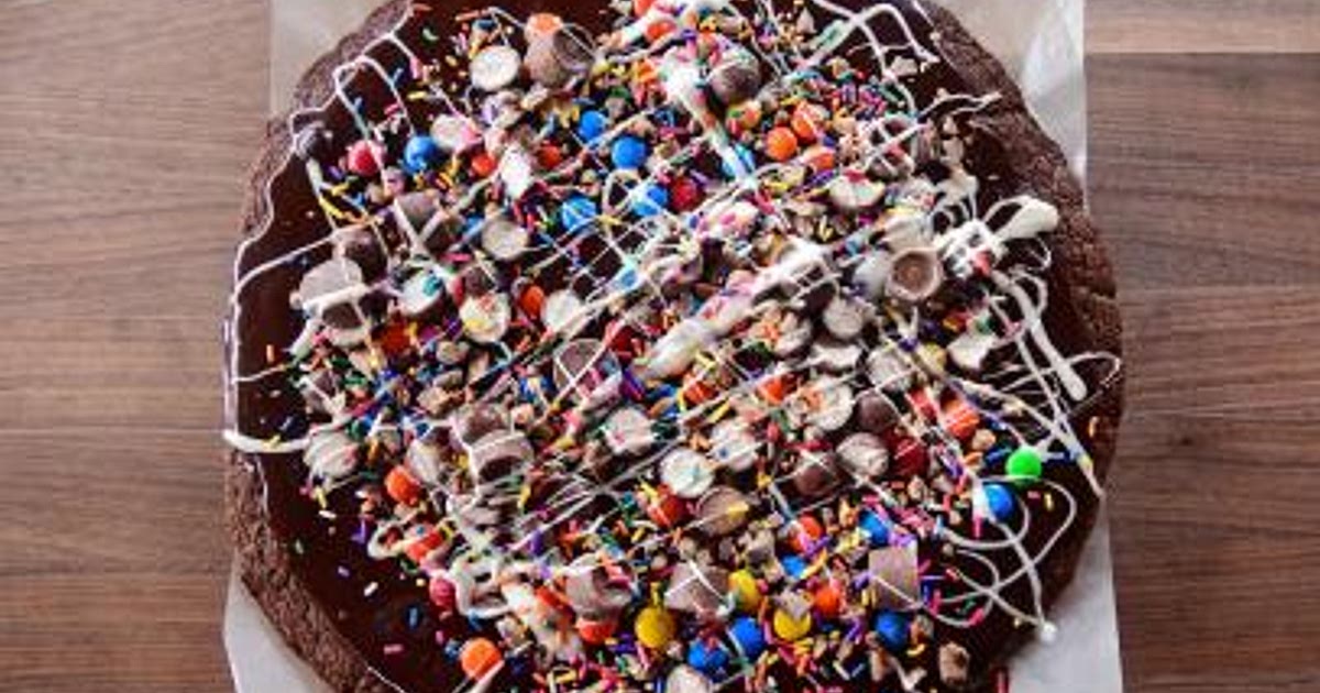 Brownie Pizza Recipe | Samsung Food App