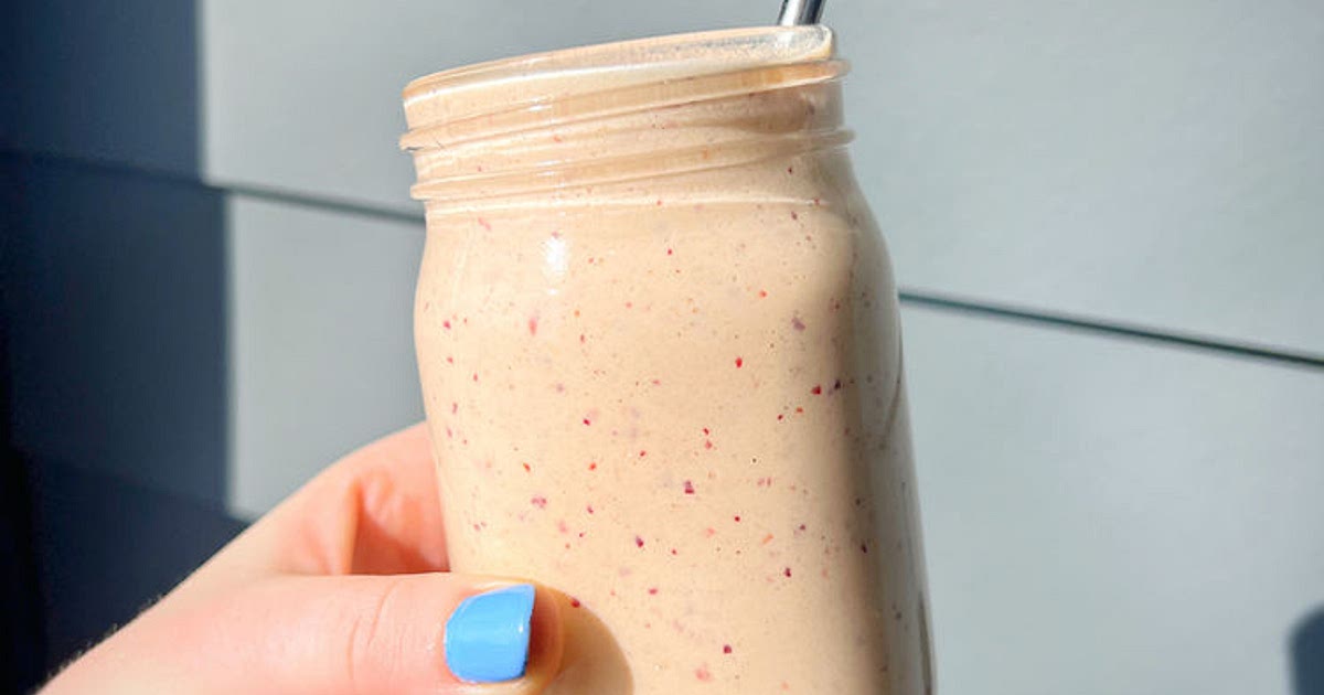 Peaches & Cream Smoothie Recipe | Samsung Food App