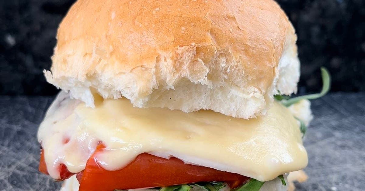 Tomato omelette sandwich Recipe | Samsung Food App