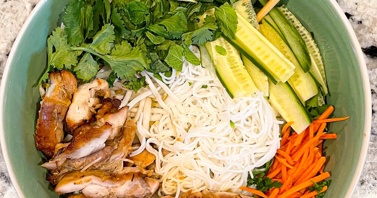 Bottom-Friendly Vietnamese Vermicelli Bowls Recipe | Samsung Food App