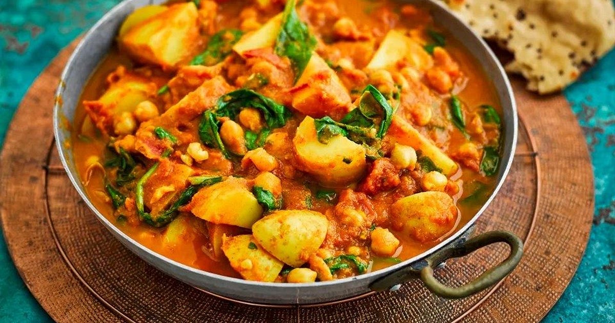 Spinach, chickpea and potato curry Recipe | Samsung Food App