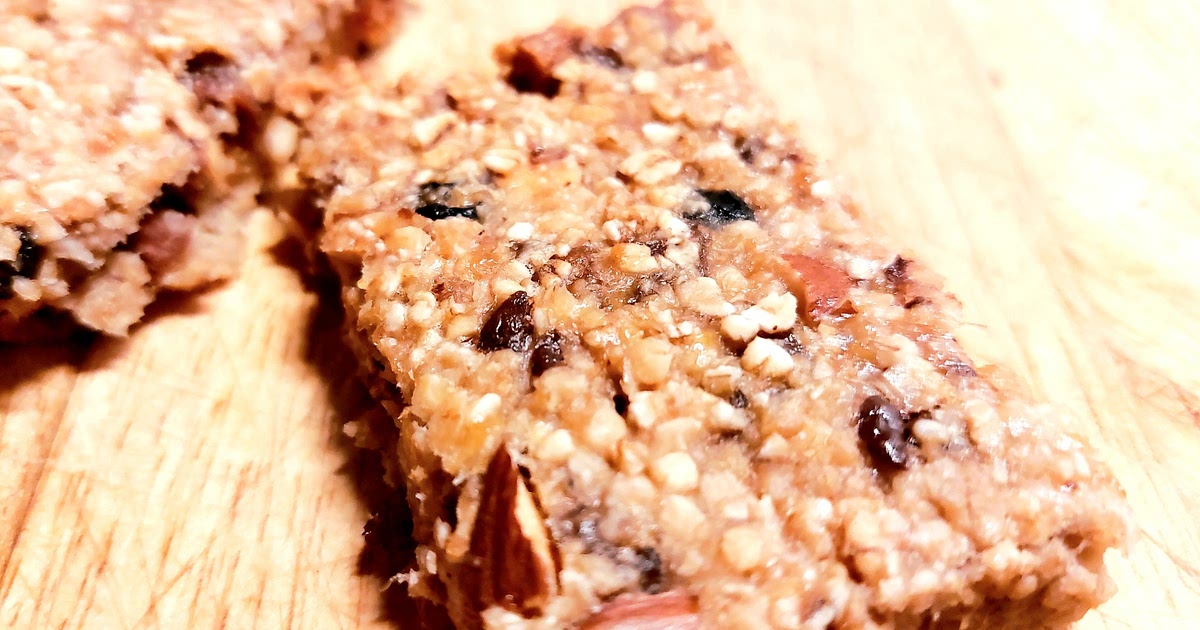 Energy bar - Banana, oatmeal, raisins, almonds and dried apricots. Recipe | Samsung Food App
