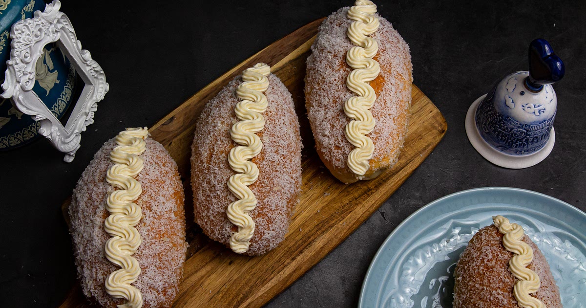 Coconut Cream Buns Recipe | Samsung Food App