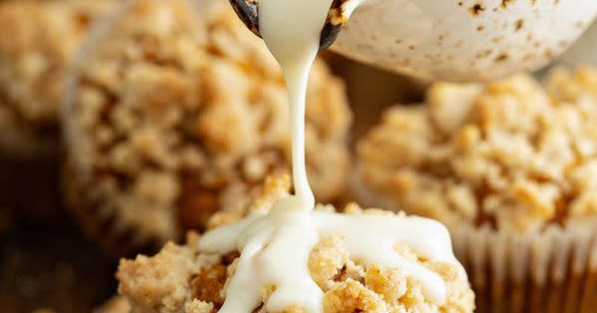 Pumpkin Muffins with Streusel Recipe | Samsung Food App
