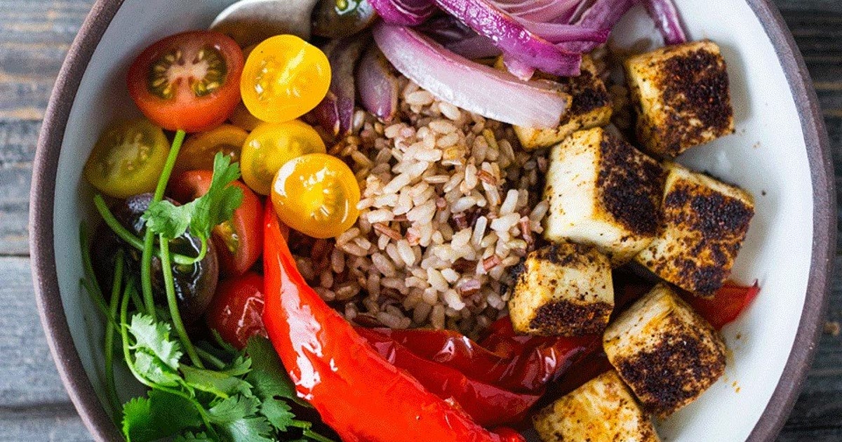Tofu & Roasted Vegetable Grain Bowl with Pumpkin Seeds Recipe | Samsung Food App