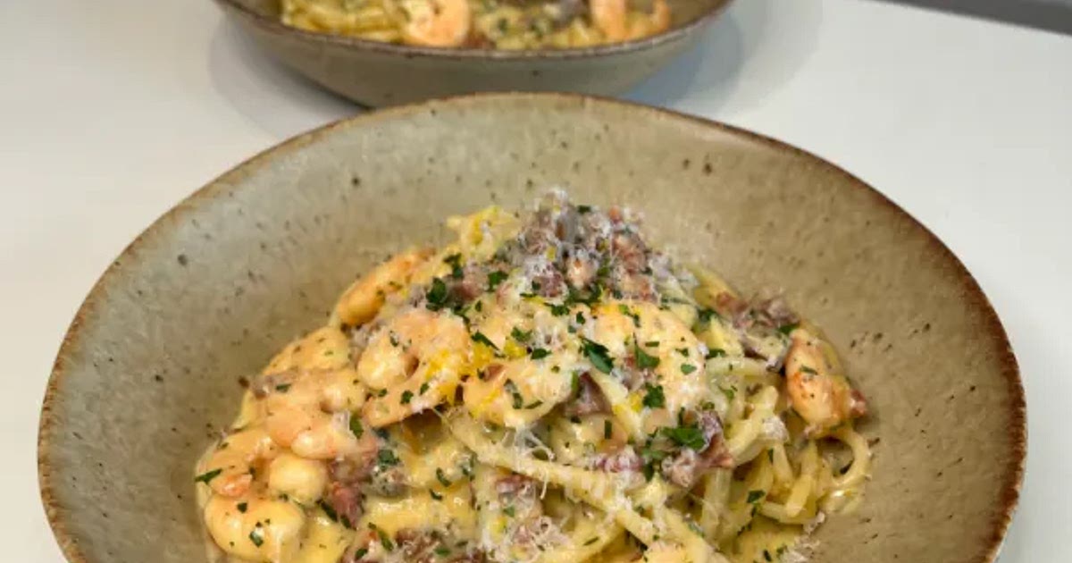Prawn and Chorizo Spaghetti Recipe | Samsung Food App