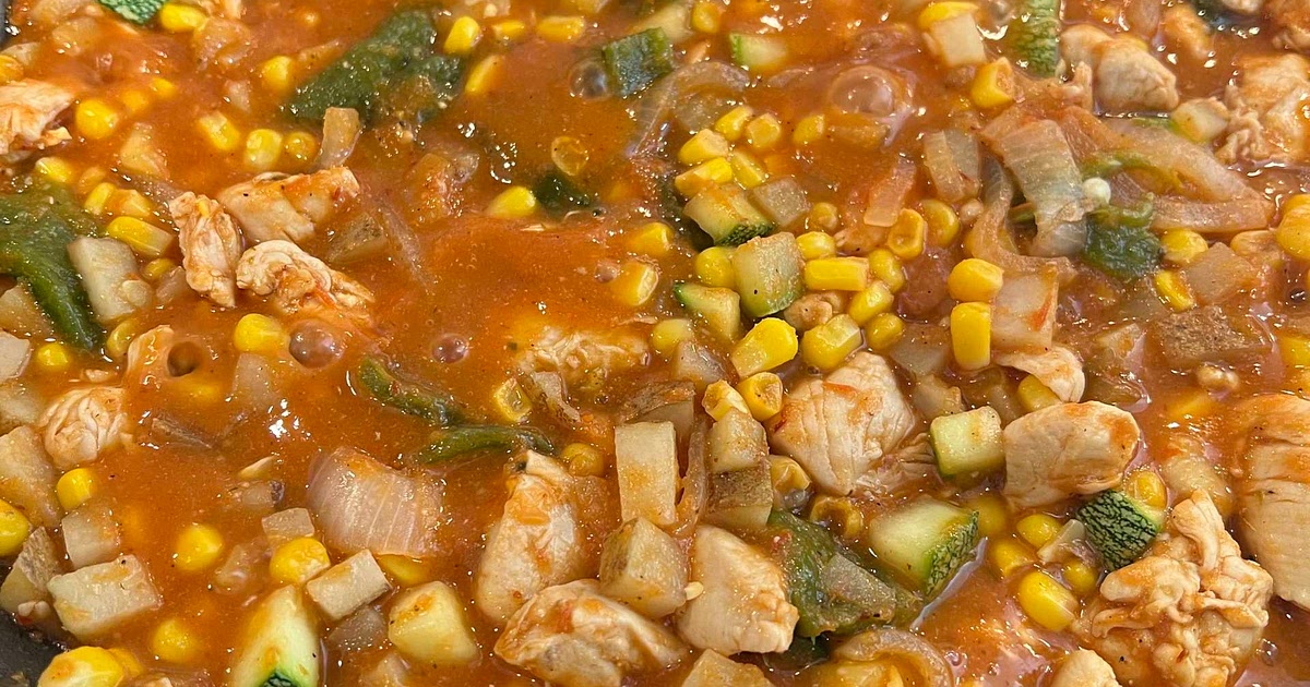 Pollo con Papas y Rajas Recipe | Samsung Food App