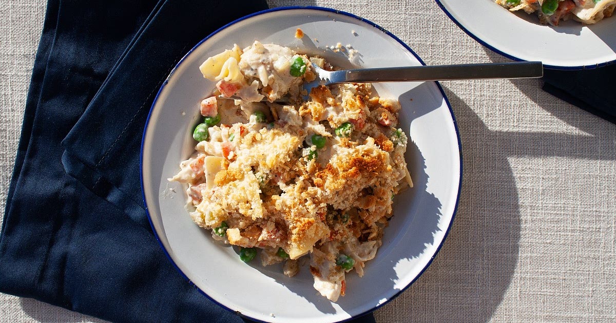 Classic Chicken Noodle Casserole Recipe | Samsung Food App