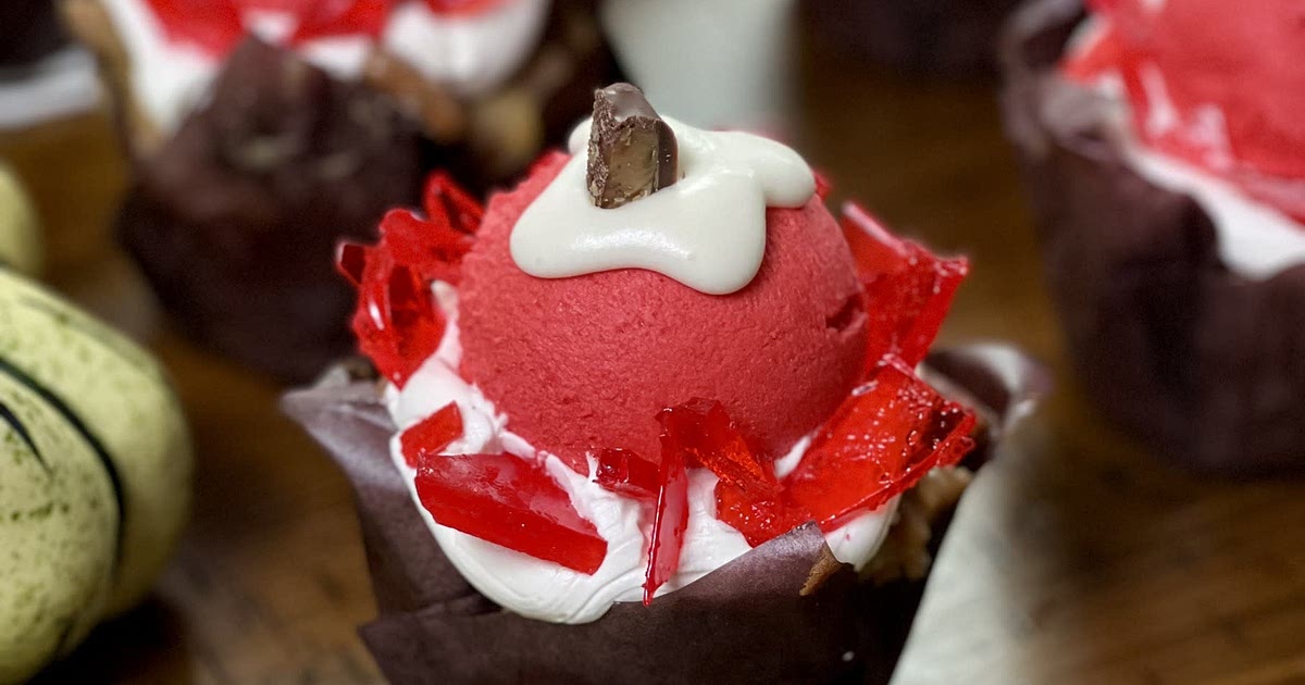 Poisoned Apple Cupcake (Disney World Copycat) Recipe | Samsung Food App