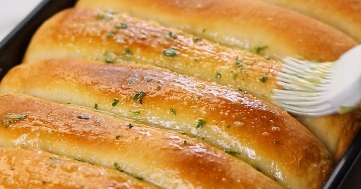 Cheesy garlic bread Recipe | Samsung Food App