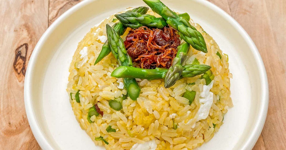 Golden Fried Rice with Asparagus and XO Sauce Recipe | Samsung Food App