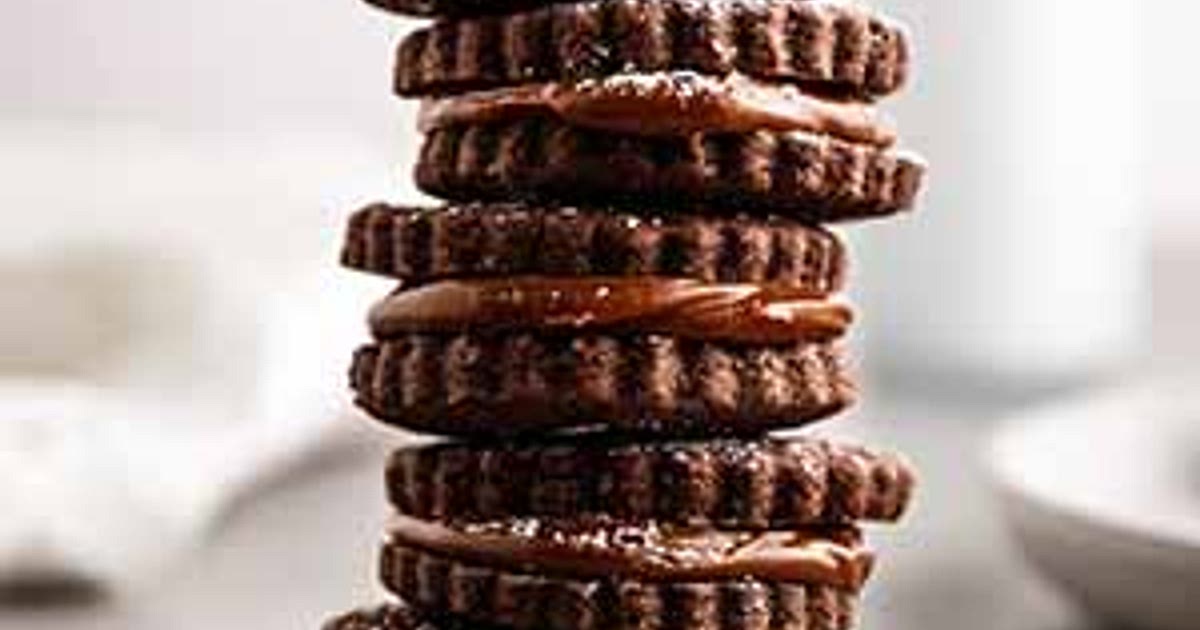 Chocolate Alfajores Recipe | Samsung Food App