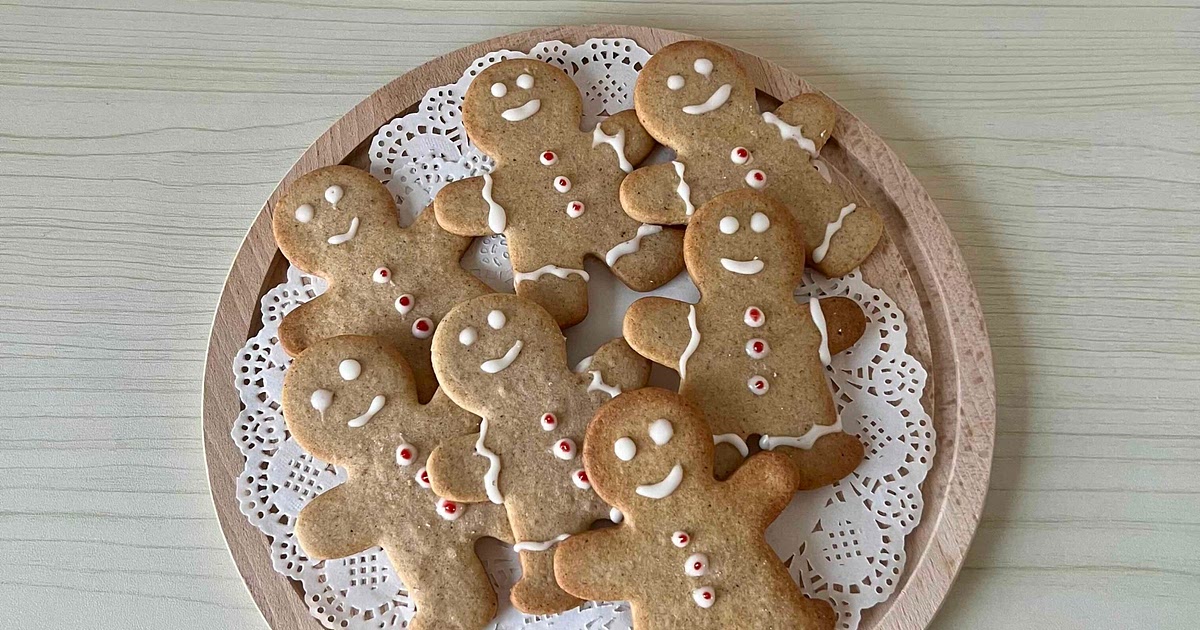 Gingerbread men cookies Recipe | Samsung Food App