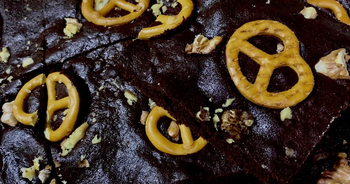 Brownie with pretzels, and walnuts Recipe | Samsung Food App