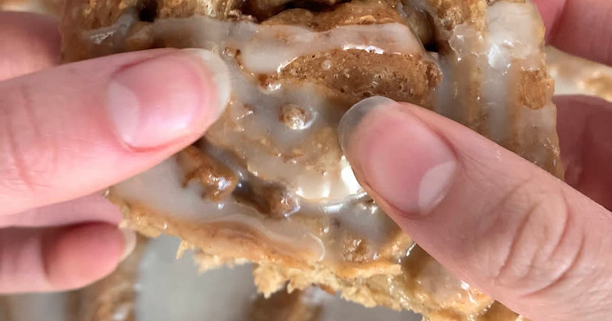 Salted Caramel Walnut Banana Bread Cinnamon Rolls Recipe | Samsung Food App