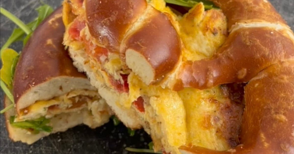 Brezen Omelett Sandwich Recipe | Samsung Food App