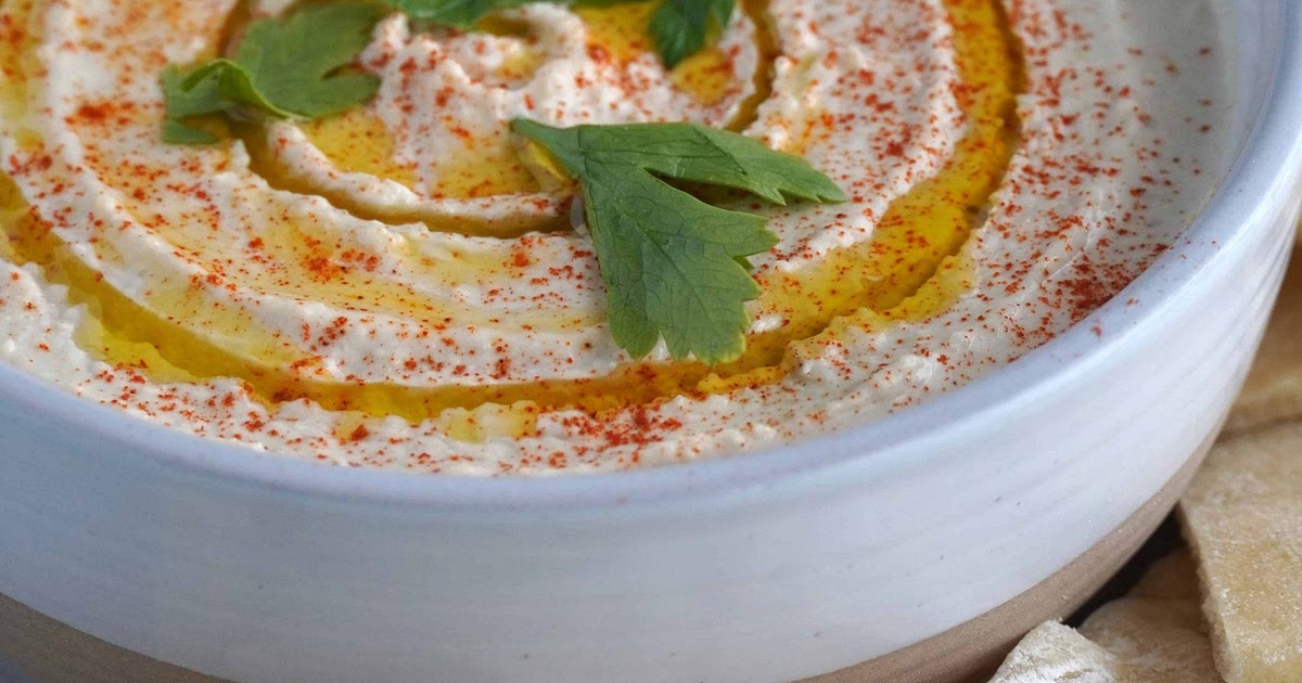 Pita and Hummus: A Simple Mediterranean Snack Food Recipe | Samsung Food App