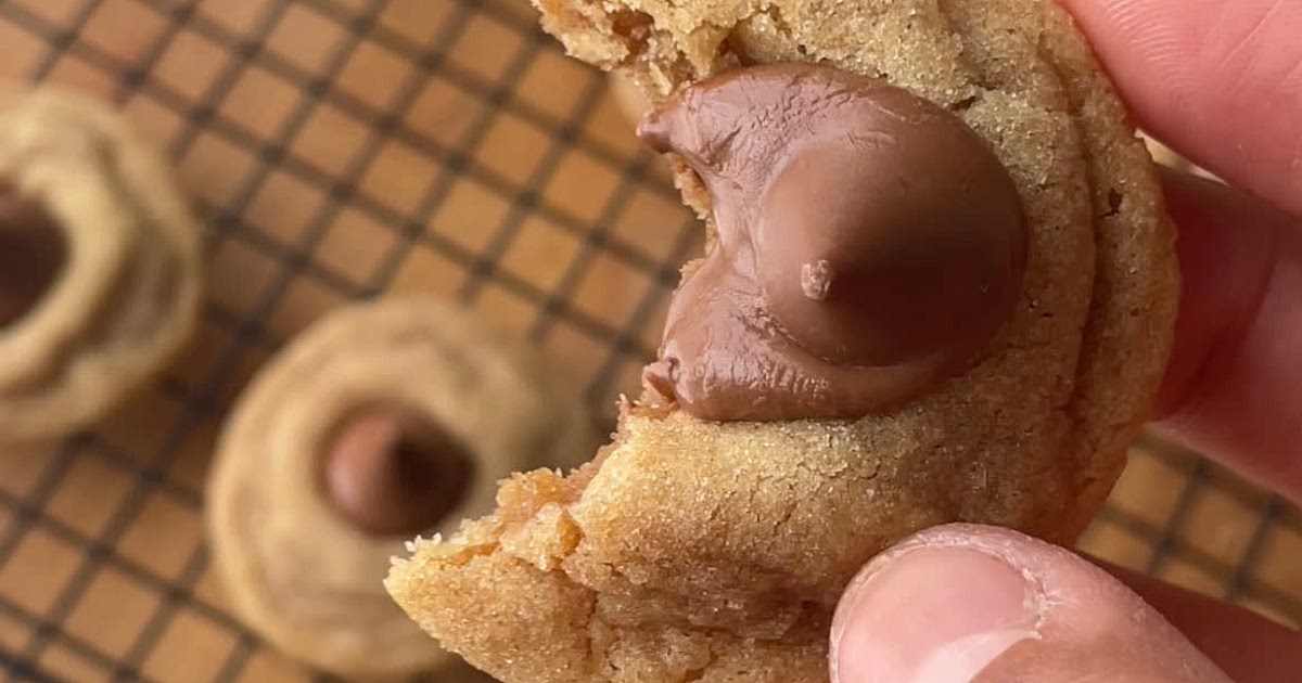 Peanut Butter Blossoms Recipe | Samsung Food App