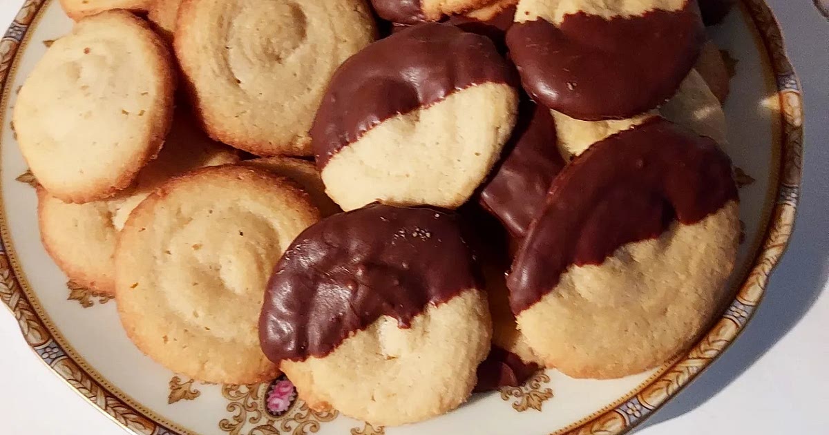 Butter cookies dipped in chocolate Recipe | Samsung Food App