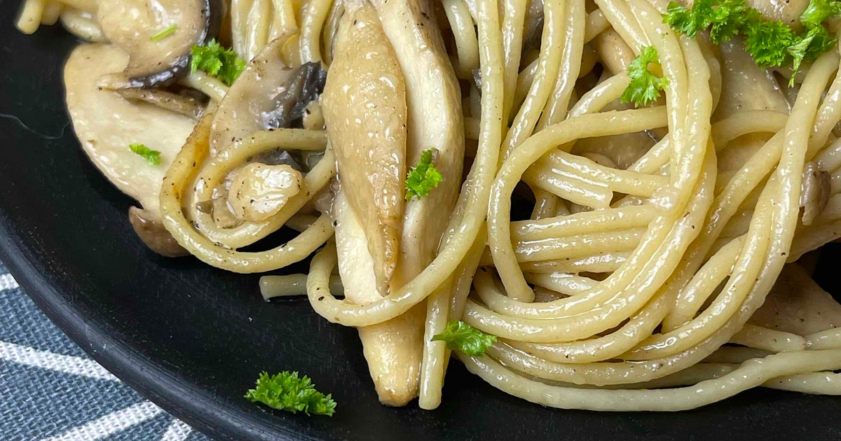10 Minute Japanese Mushroom Pasta Recipe | Samsung Food App