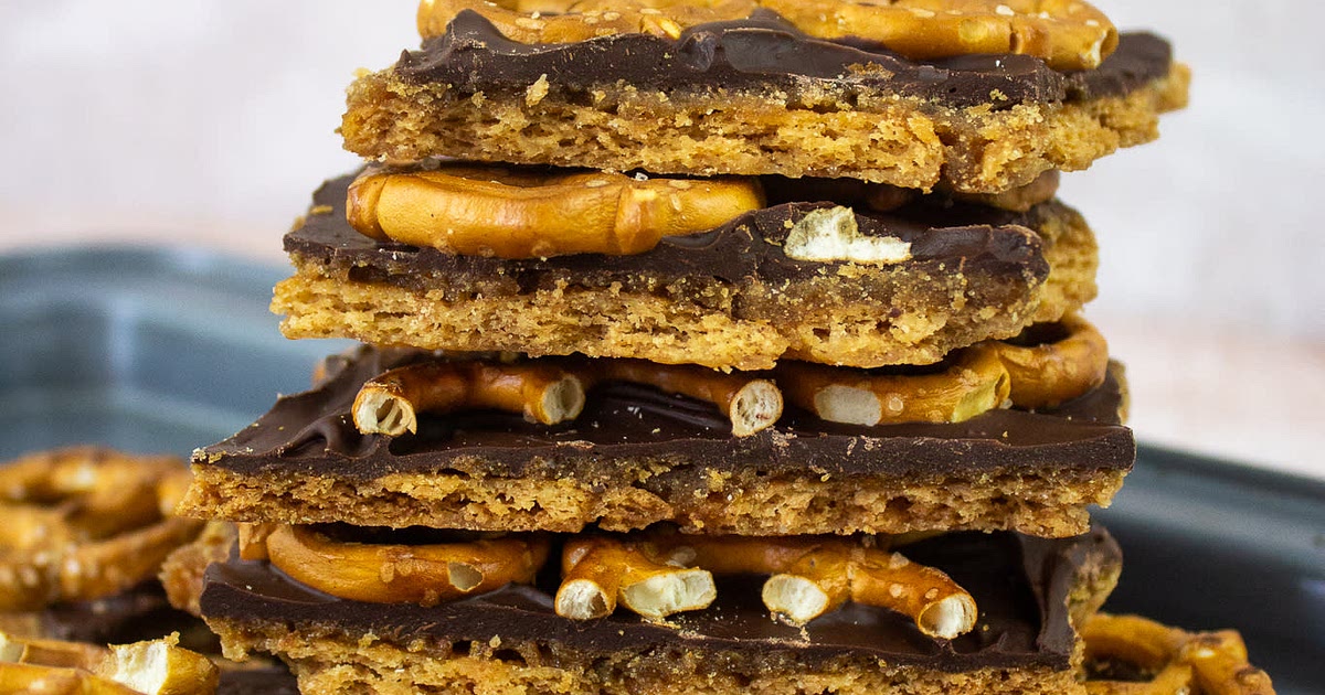 5 ingredient Christmas Crack Recipe | Samsung Food App